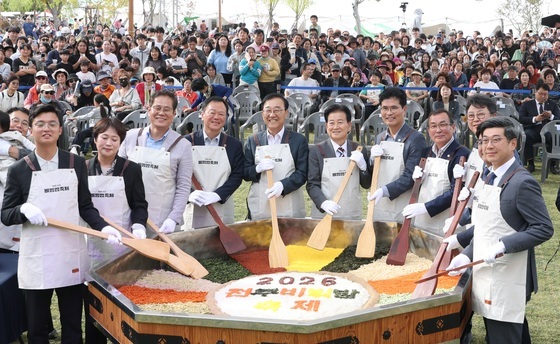 [오늘의 날씨] 전북(4일, 일)…큰 일교차 주의, 밤부터 비