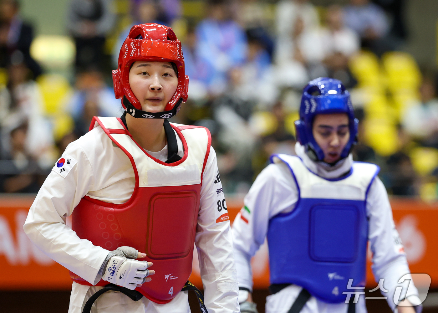 (도요하시=뉴스1) 안은나 기자 = 대한민국 송다빈이 3일 일본 도요하시 체육관에서 열린 2026 아이치·나고야 아시안게임 태권도 여자 +67㎏급 준결승전에서 이란 아마디 파테메를 …