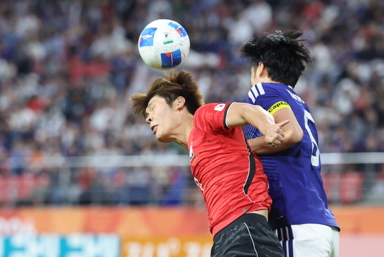 이영준, 치열한 공중볼 다툼
