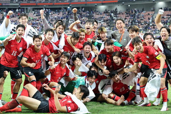 한국 축구, 전인미답 '4연패'…日 축구장서 처음 울려 퍼진 애국가[AG]