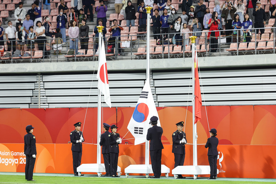 축구 금메달 시상식서 황당 사고…태극기가 안 올라갔다[AG]