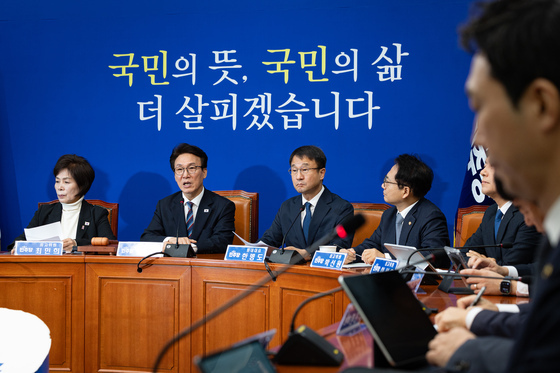 與, 11월 초 의원총회서 '신천지 개입설' 자체 조사 결과 공개