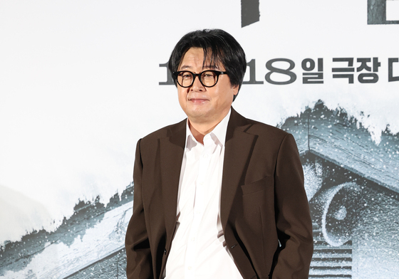 '폭설' 김윤석