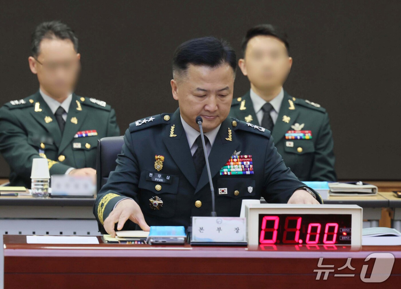 (서울=뉴스1) 국회사진기자단 = 편무삼 국방방첩본부장이 30일 경기 과천시 국방방첩본부에서 열린 국회 정보위원회의 국방방첩본부에 대한 국정감사에 출석하고 있다. 2026.10.3 …