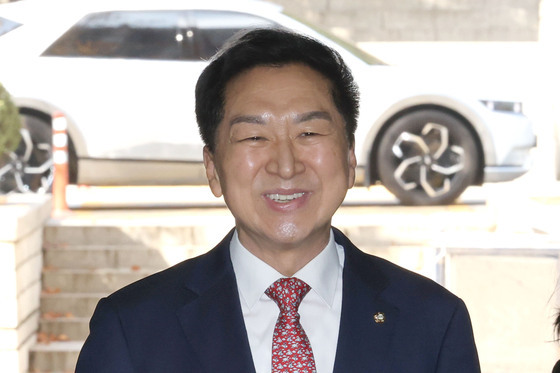 '김건희 명품 선물' 김기현 1심 무죄…"아내 벌금형 납득 어려워"(종합)