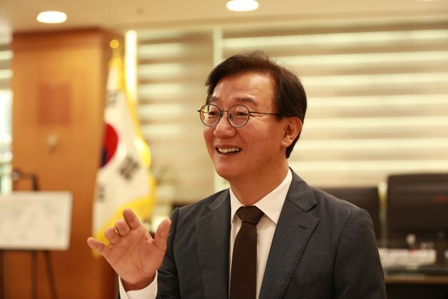 전재수 "170만 명 불러모은 부캉이 보고 5만 석 돔아레나 자신감 얻었죠"
