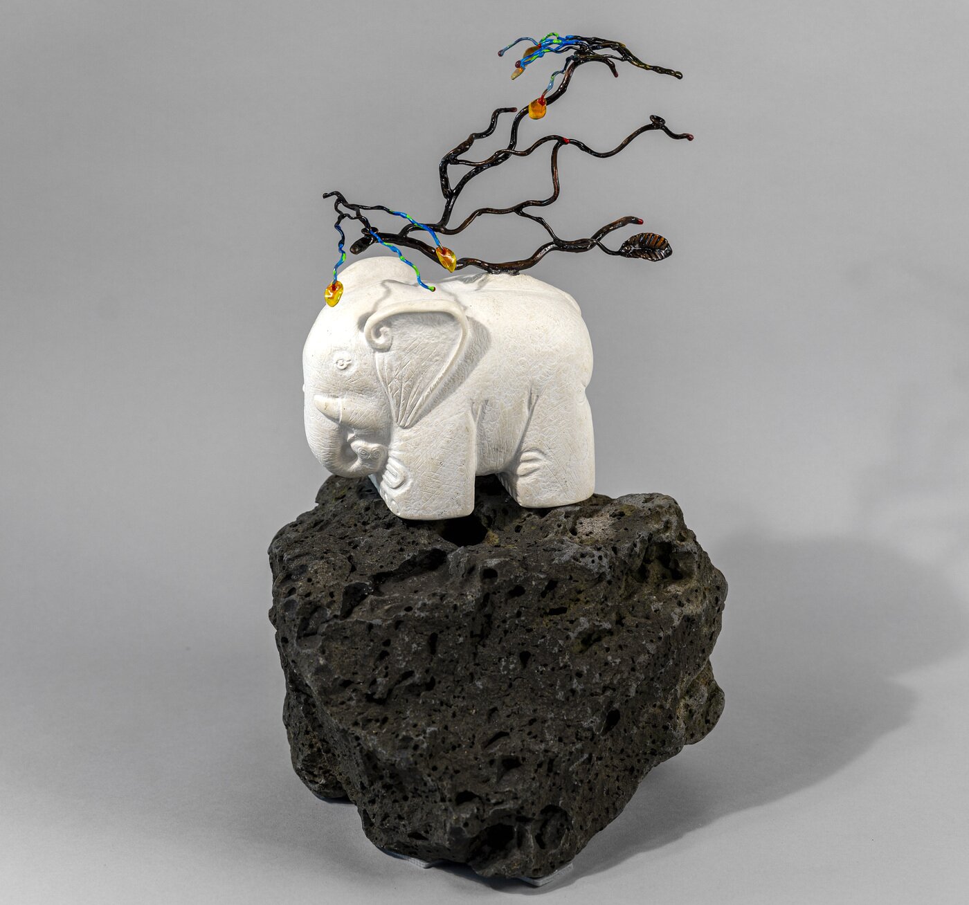 본문 이미지 - 김근배-여정,대리석,현무암,동,28x30x41,2026 (스페이스 단 제공)
