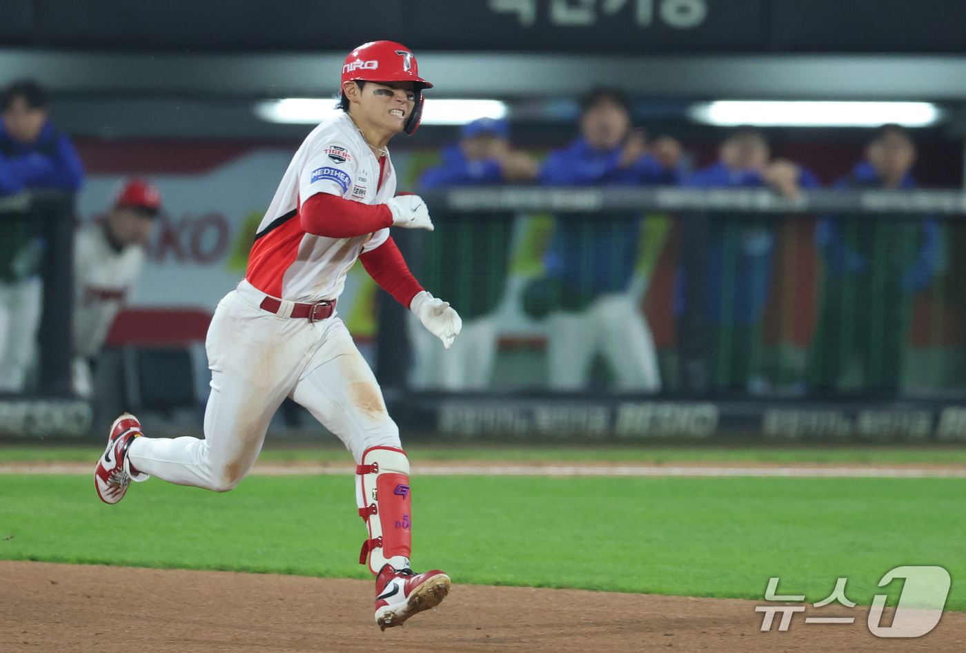 (광주전남=뉴스1) 박지혜 기자 = 30일 오후 광주 북구 광주기아챔피언스필드에서 열린 프로야구 2026 신한 SOL KBO 포스트시즌 플레이오프 4차전 삼성 라이온즈와 KIA 타 …
