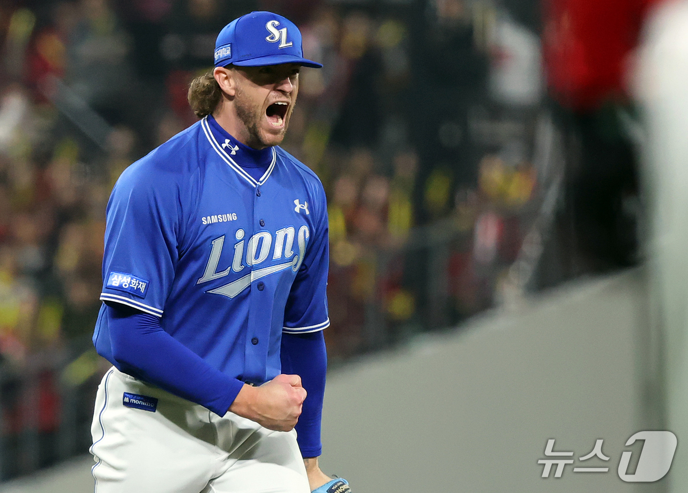 (전남광주=뉴스1) 김진환 기자 = 30일 오후 전남광주 기아챔피언스필드에서 열린 프로야구 2026 신한 SOL KBO 포스트시즌 플레이오프 4차전 삼성 라이온즈와 KIA 타이거즈 …