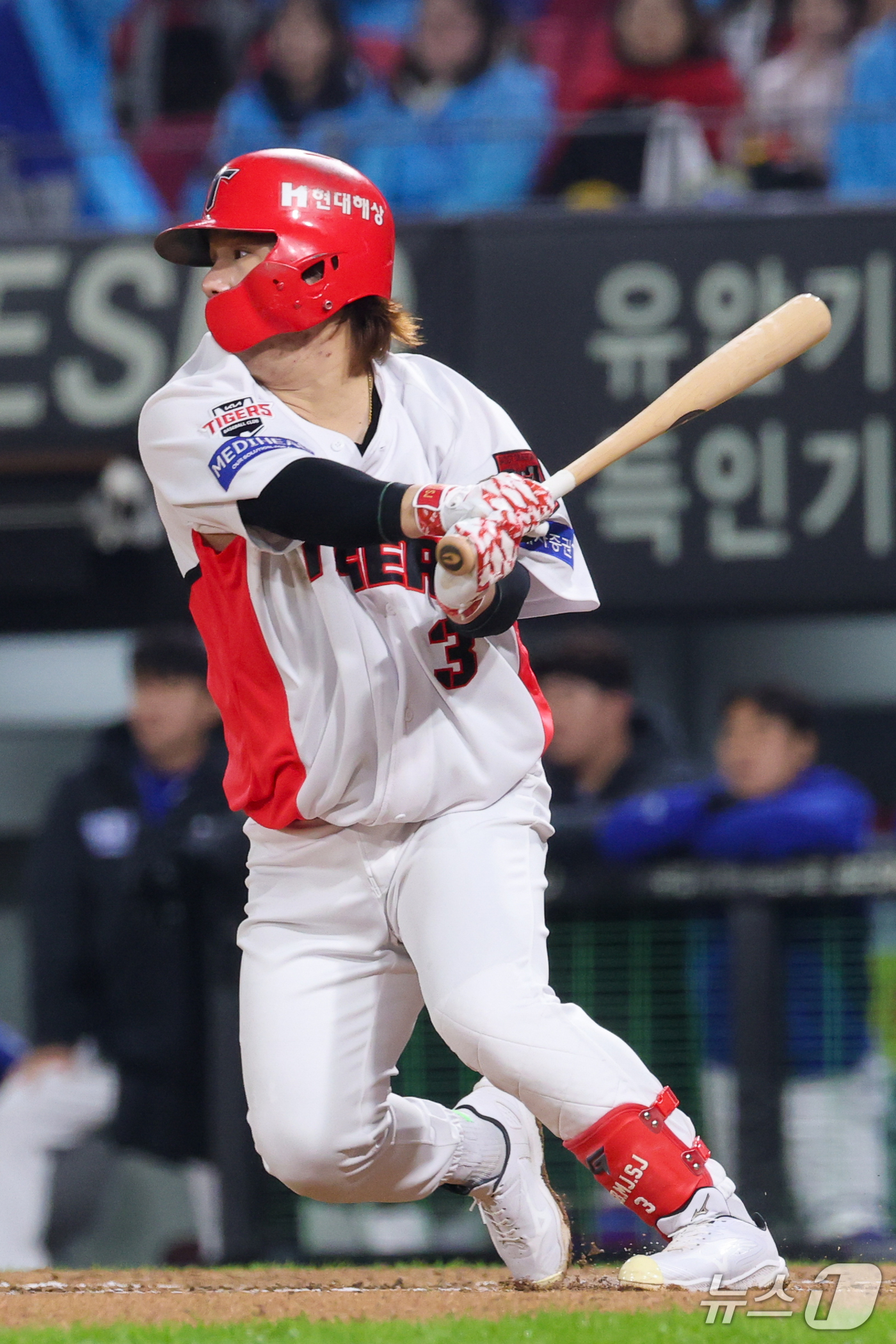 (전남광주=뉴스1) 안은나 기자 = 30일 전남광주 북구 광주기아챔피언스필드에서 열린 프로야구 2026 신한 SOL KBO 포스트시즌 플레이오프 4차전 삼성 라이온즈와 KIA 타이 …