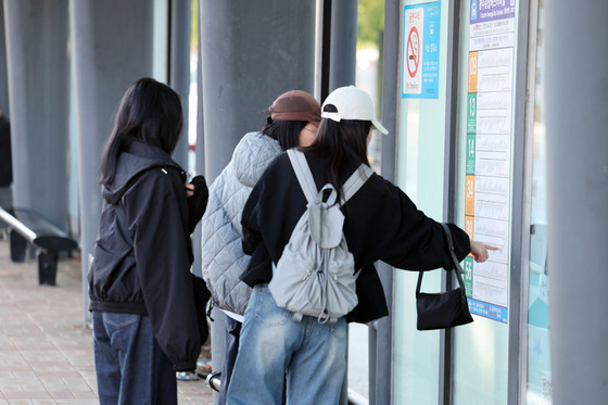 "내가 타던 그 버스 맞아?"…광주 시내버스 전면 개편 첫날 혼선