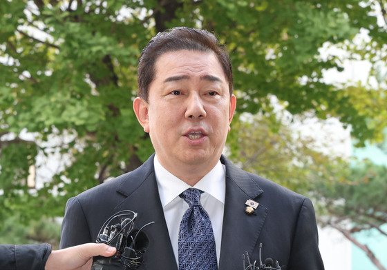 6개월만 재소환 김병기 "무혐의 입증할 것"