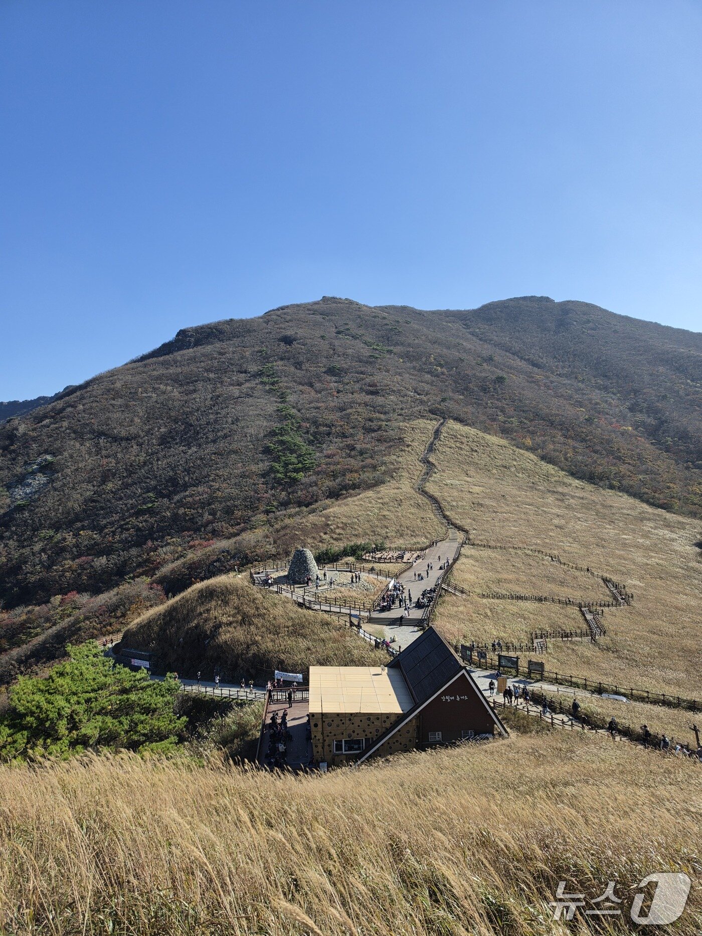 본문 이미지 - 31일 울산 울주군 영남알프스 일대  ⓒ 사진제공 권용균 씨