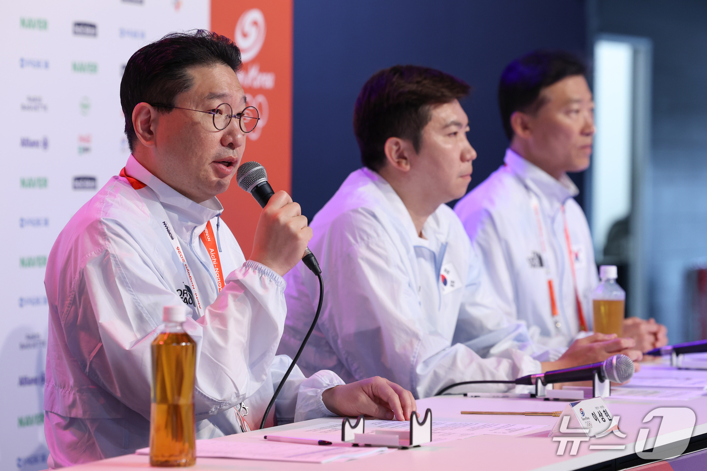 (나고야=뉴스1) 안은나 기자 = 이상현 선수단장이 4일 일본 라이브스 나고야 코리아하우스에서 열린 2026 아이치·나고야 아시안게임 대한민국 선수단 결산 기자회견에서 인사말을 하 …