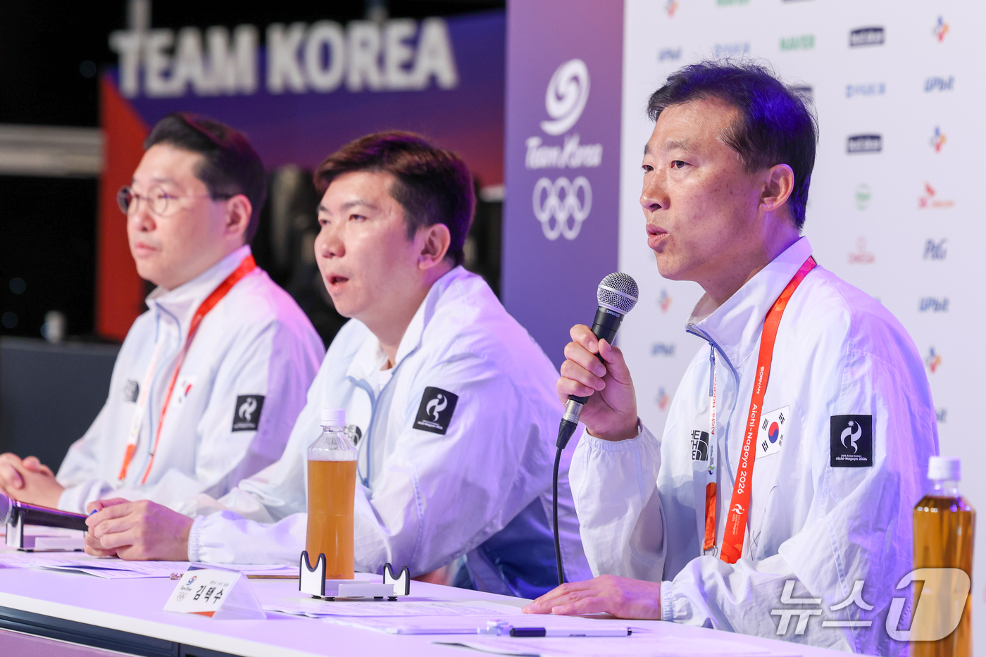 (나고야=뉴스1) 안은나 기자 = 김택수 국가대표 선수촌장이 4일 일본 라이브스 나고야 코리아하우스에서 열린 2026 아이치·나고야 아시안게임 대한민국 선수단 결산 기자회견에서 선 …