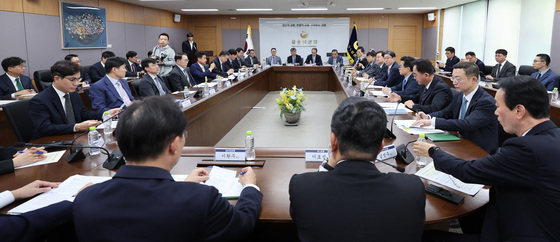 금융권 긴급 점검회의…선제 대응 강조