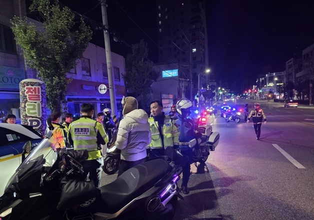 충북경찰, 개천절 이륜차 폭주행위 특별단속…76건 적발