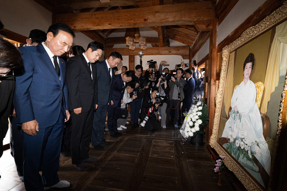 장동혁 "與, 특정 사건만 성역화…'암살자' 역사 왜곡엔 입틀막"