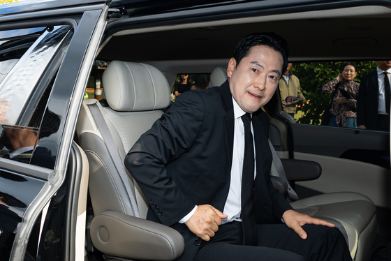 차량 탑승한 장동혁 대표