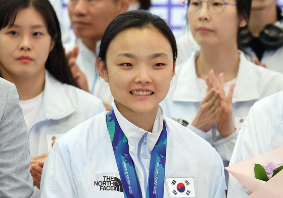 '환한 미소 짓는 서채현'