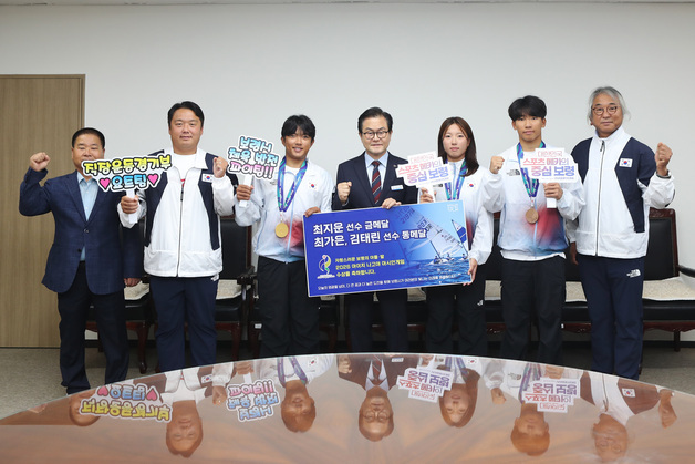 엄승용 시장, 보령 청소년 요트 선수 3명 아시안게임 메달 축하