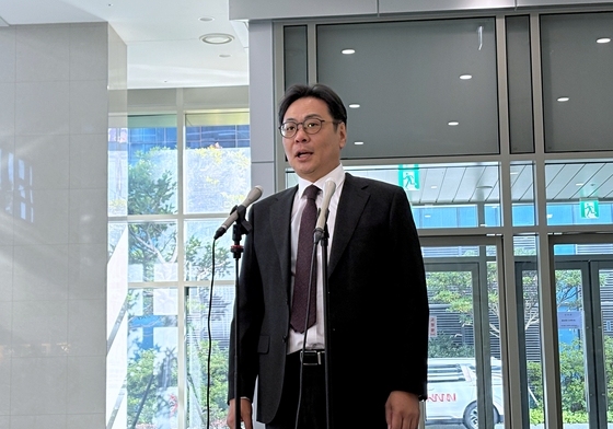 첫 출근길 김기욱 부산중수청장 "과거 과오 되풀이 않겠다"