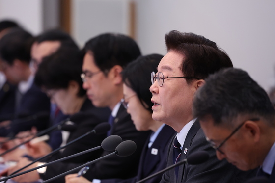李대통령 "국감, 가짜뉴스·정치공세 지양…책임 있는 대안 기대"