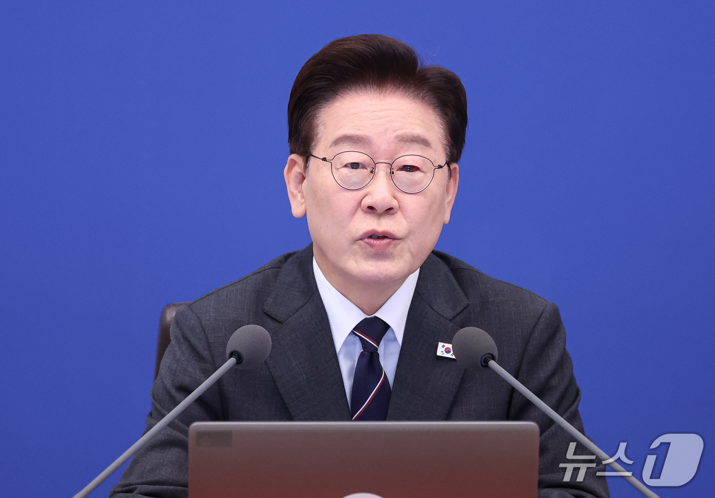(서울=뉴스1) 허경 기자 = 이재명 대통령이 6일 청와대에서 열린 국무회의에서 발언을 하고 있다. 2026.10.6/뉴스1