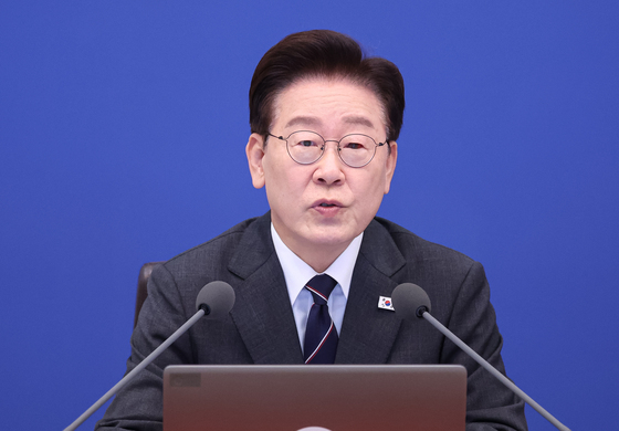 국무회의 발언하는 이재명 대통령