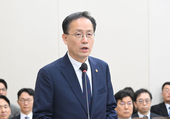 이형일 "美원전, 국내절차·상업성 충족돼야 송금…집값 상승 무겁게 인식"(종합)