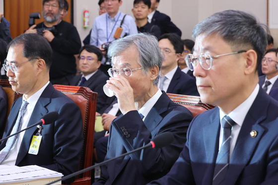 이석 불허된 조희대 대법원장