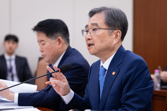 외교부, 한국발 대러 연료 운송 보도에 "수출통제 이행 점검"