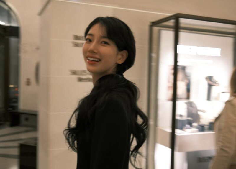 본문 이미지 - 사진=수지 인스타그램