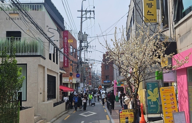 무신사가 키운 서울숲 상권, 연무장길보다 더 뛰었다…매출 24%↑