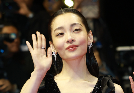 김민하, 우아한 인사