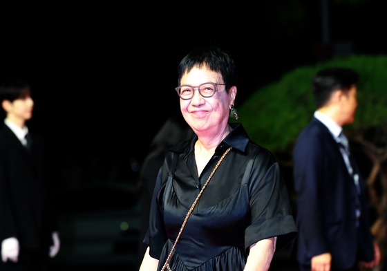 레드카펫 밟는 허안화 감독