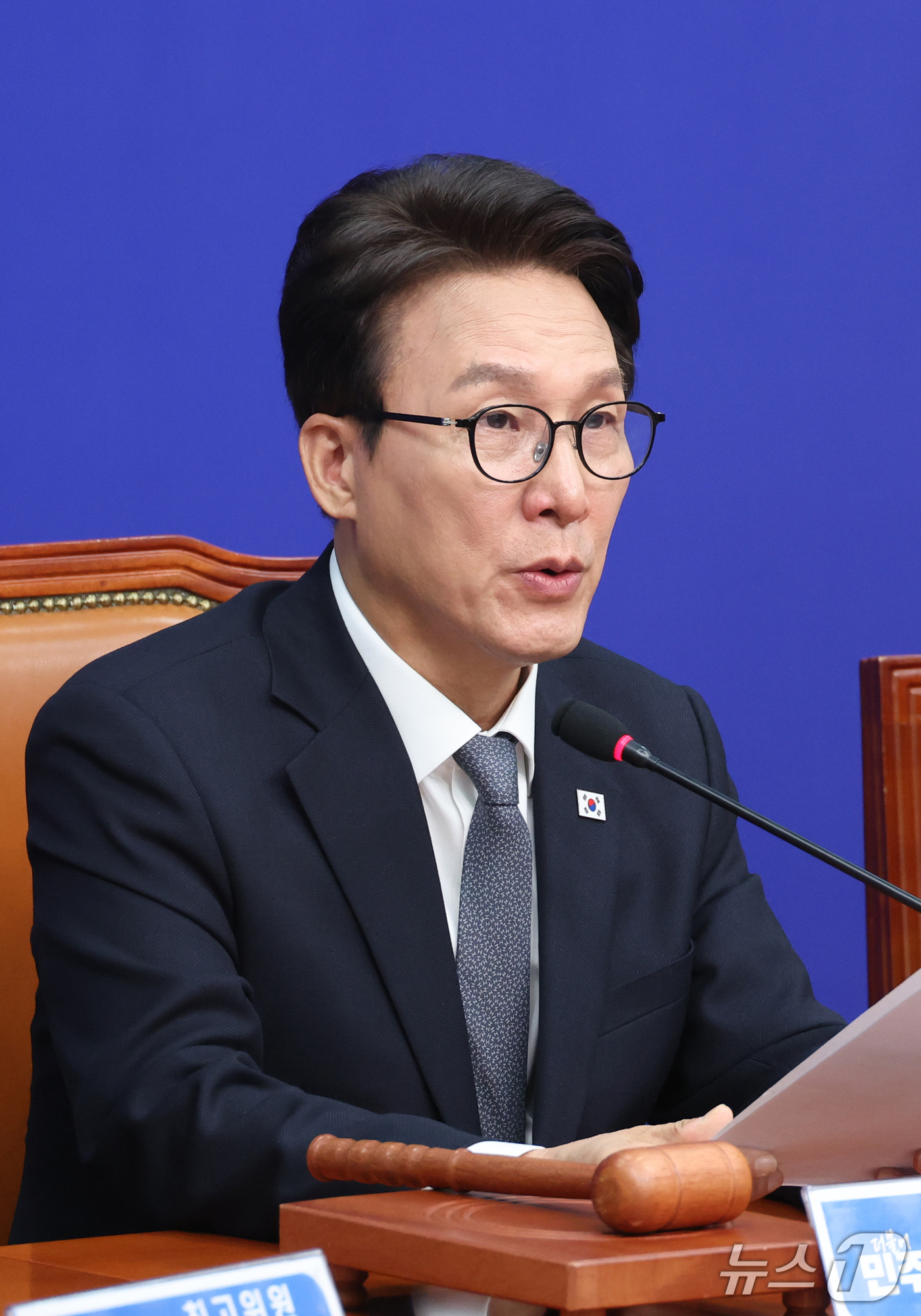 (서울=뉴스1) 신웅수 기자 = 김민석 더불어민주당 대표가 7일 서울 여의도 국회에서 열린 최고위원회의에서 발언하고 있다. 2026.10.7/뉴스1