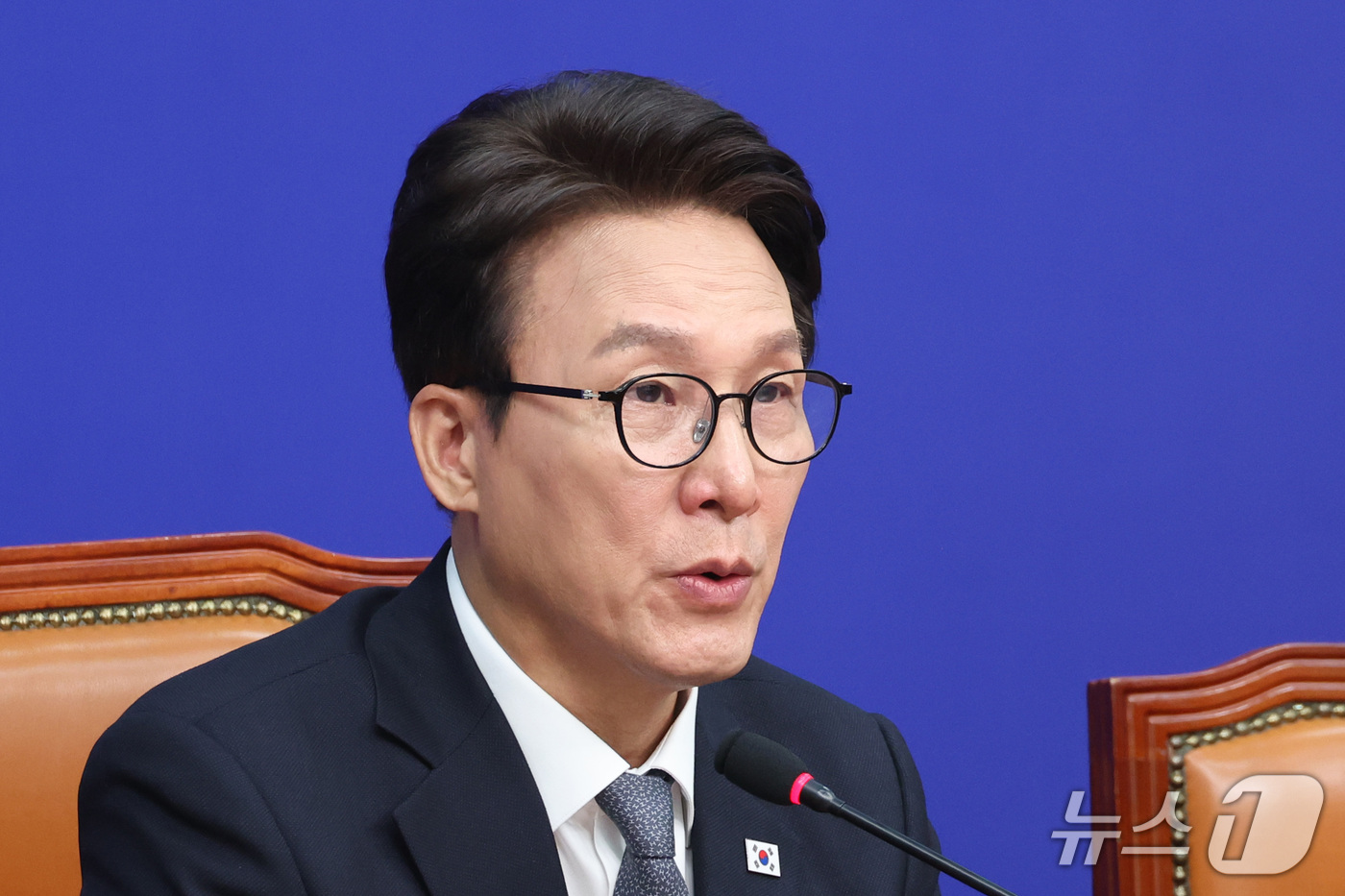 (서울=뉴스1) 신웅수 기자 = 김민석 더불어민주당 대표가 7일 서울 여의도 국회에서 열린 최고위원회의에서 발언하고 있다. 2026.10.7/뉴스1
