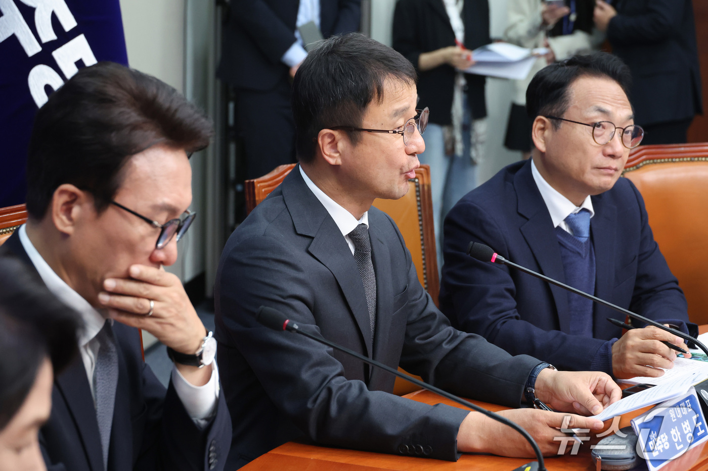(서울=뉴스1) 신웅수 기자 = 한병도 더불어민주당 원내대표가 7일 서울 여의도 국회에서 열린 최고위원회의에서 발언하고 있다. 2026.10.7/뉴스1