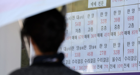 서울 전세 폭등에 '전셋집 사수' 치열