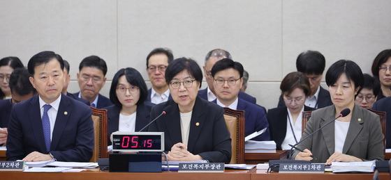 정은경 "간호사 태움, 개인 아닌 조직문화·근로환경 문제…대책 마련"