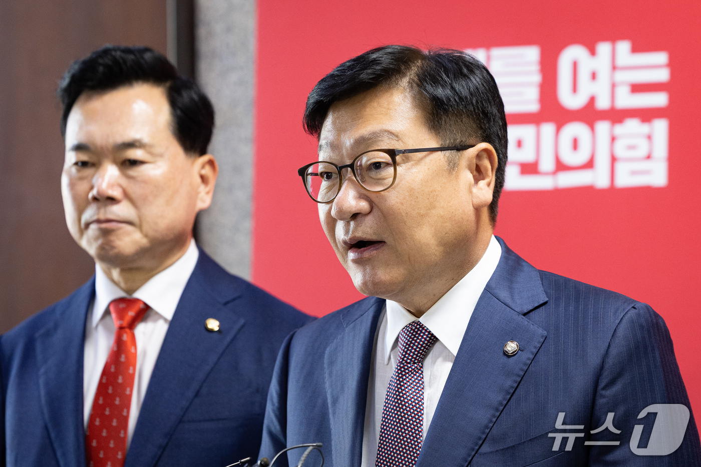 (서울=뉴스1) 유승관 기자 = 정점식 국민의힘 원내대표가 7일 서울 여의도 국회에서 국정감사 현안 브리핑을 하고 있다. 2026.10.7/뉴스1