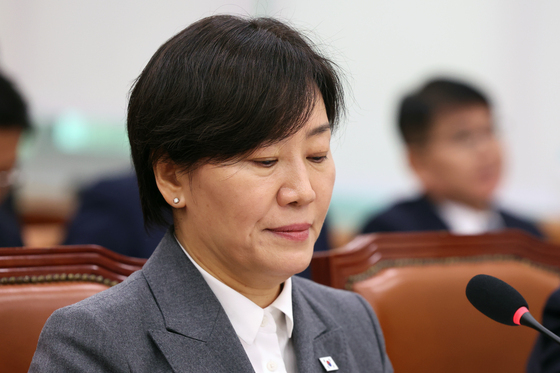 [국감] 생각에 잠긴 송미령 장관