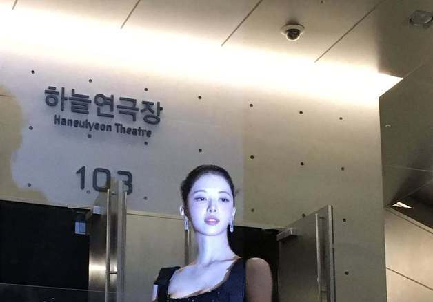 노정의, 부산서 물오른 미모로 뽐낸 드레스 자태…'우아·섹시' [N샷]