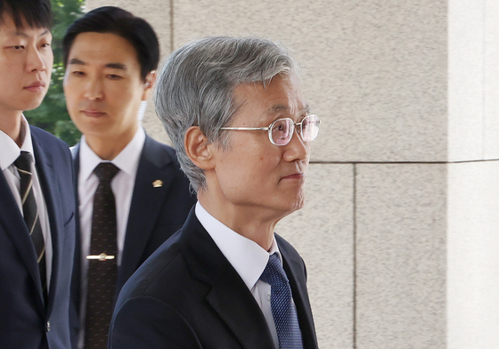 오후 출근하는 조희대 대법원장