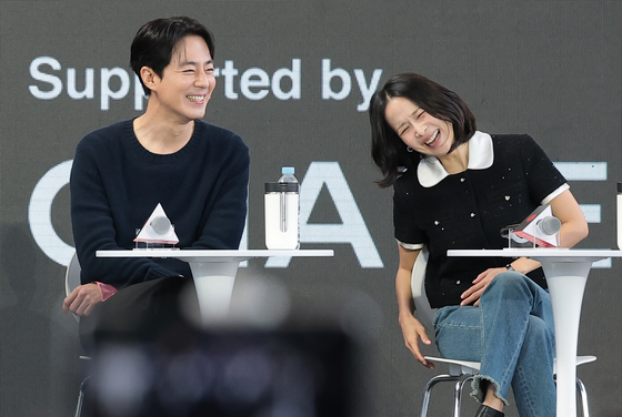 조인성·조여정, 행복한 조조부무