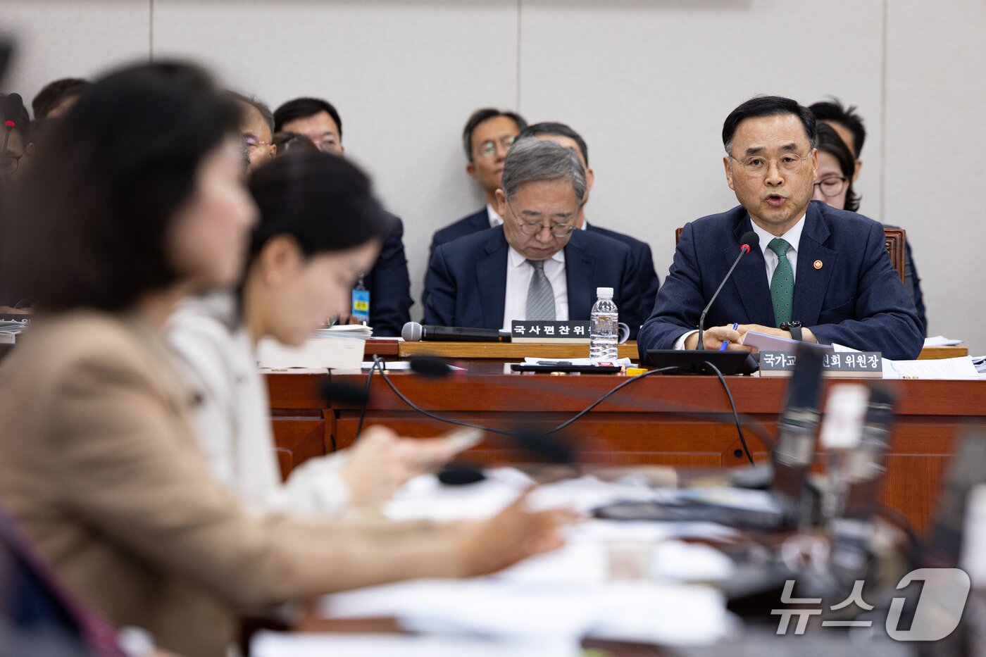 본문 이미지 - 차정인 국가교육위원회 위원장이 7일 서울 여의도 국회에서 열린 교육위원회의 교육부 등에 대한 국정감사에 출석해 의원 질의에 답하고 있다. 2026.10.7 ⓒ 뉴스1 유승관 기자