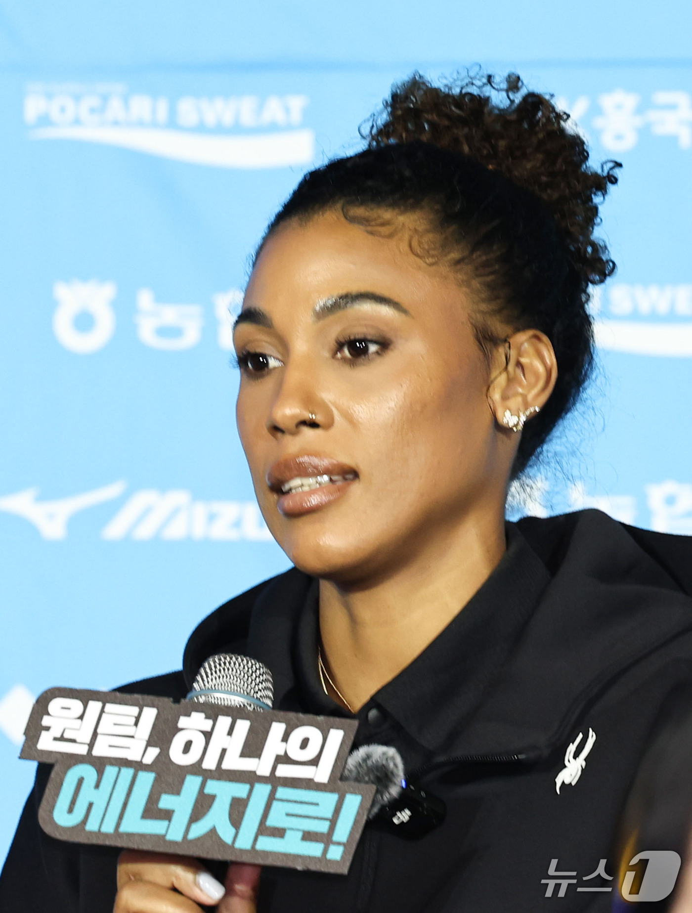 (서울=뉴스1) 이종수 기자 = GS칼텍스 실바가 7일 오후 서울 강남구 리베라호텔에서 열린 프로배구 2026-2027 V리그 여자부 미디어데이에서 시즌에 임하는 각오를 밝히고 있 …