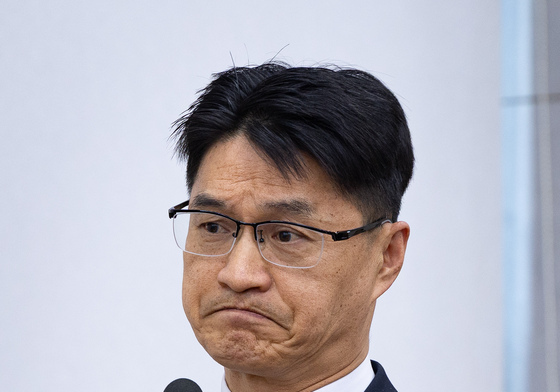 [국감] 질의 듣는 이부환 한화에어로스페이스 대표