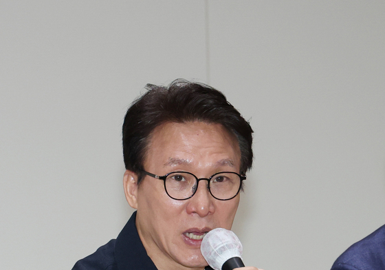 안성 농민들 만나 간담회 하는 김민석 대표
